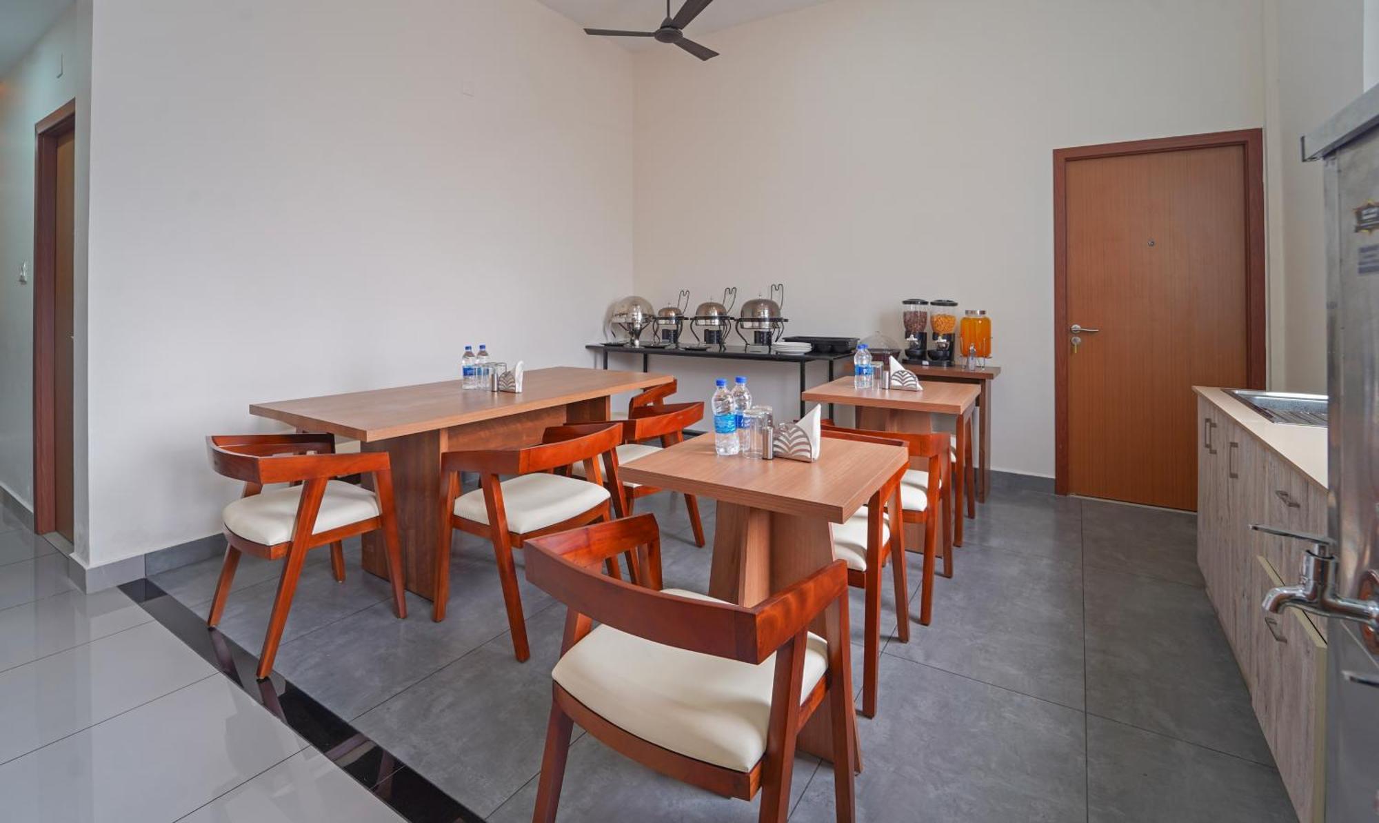 Itsy Hotels Avani Stays, Vyttila, Kochi Екстер'єр фото