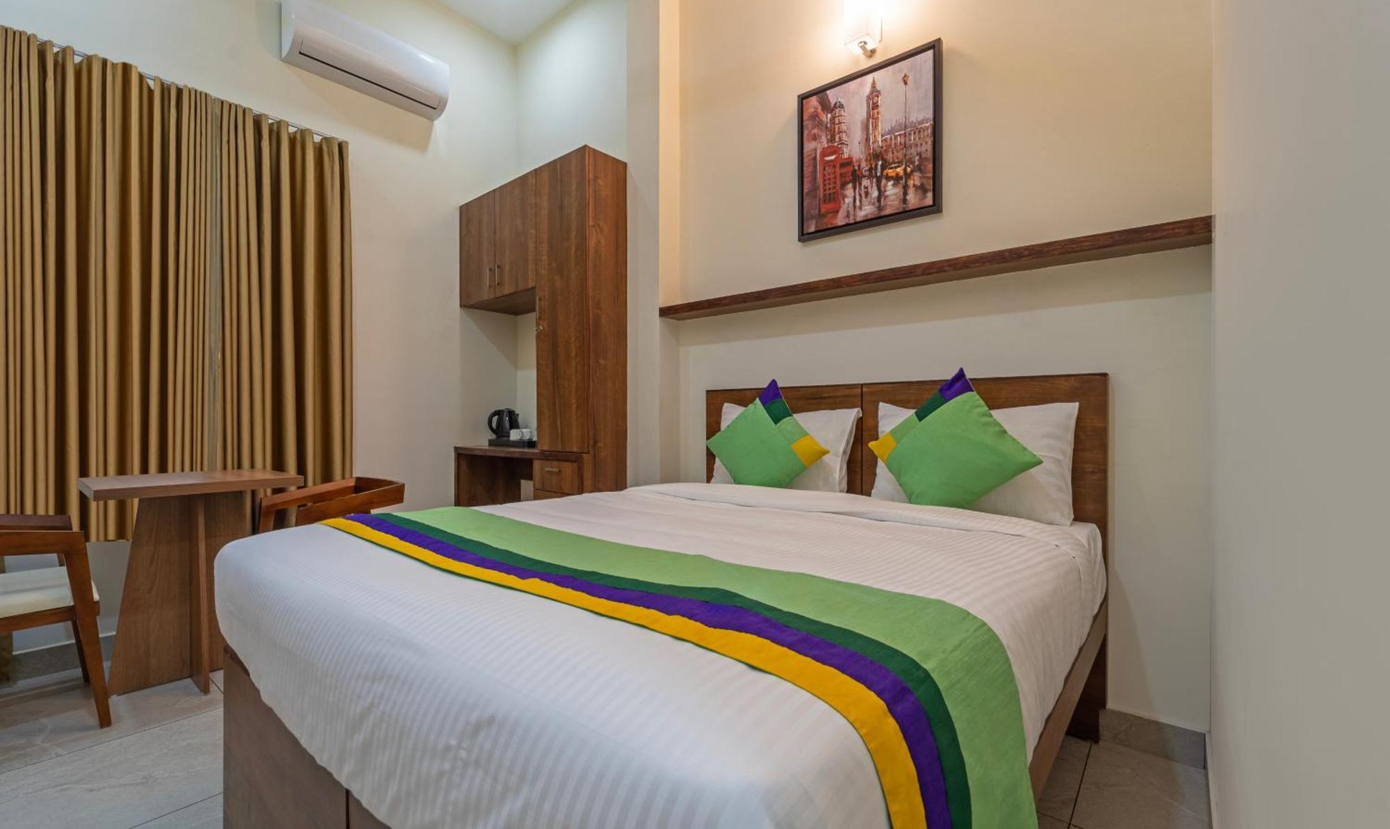 Itsy Hotels Avani Stays, Vyttila, Kochi Екстер'єр фото
